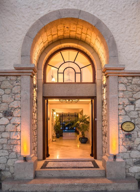 Luce Design Hotel - Special Category Alacati Exterior photo